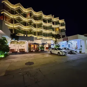 https://hotel-plaza-cozumel.quintano-roohotels.com