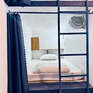 The Jam Hostal
